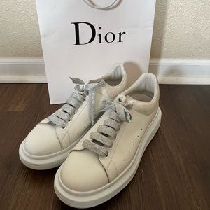 Men’s size EU 44 white & silver Alexander McQueens